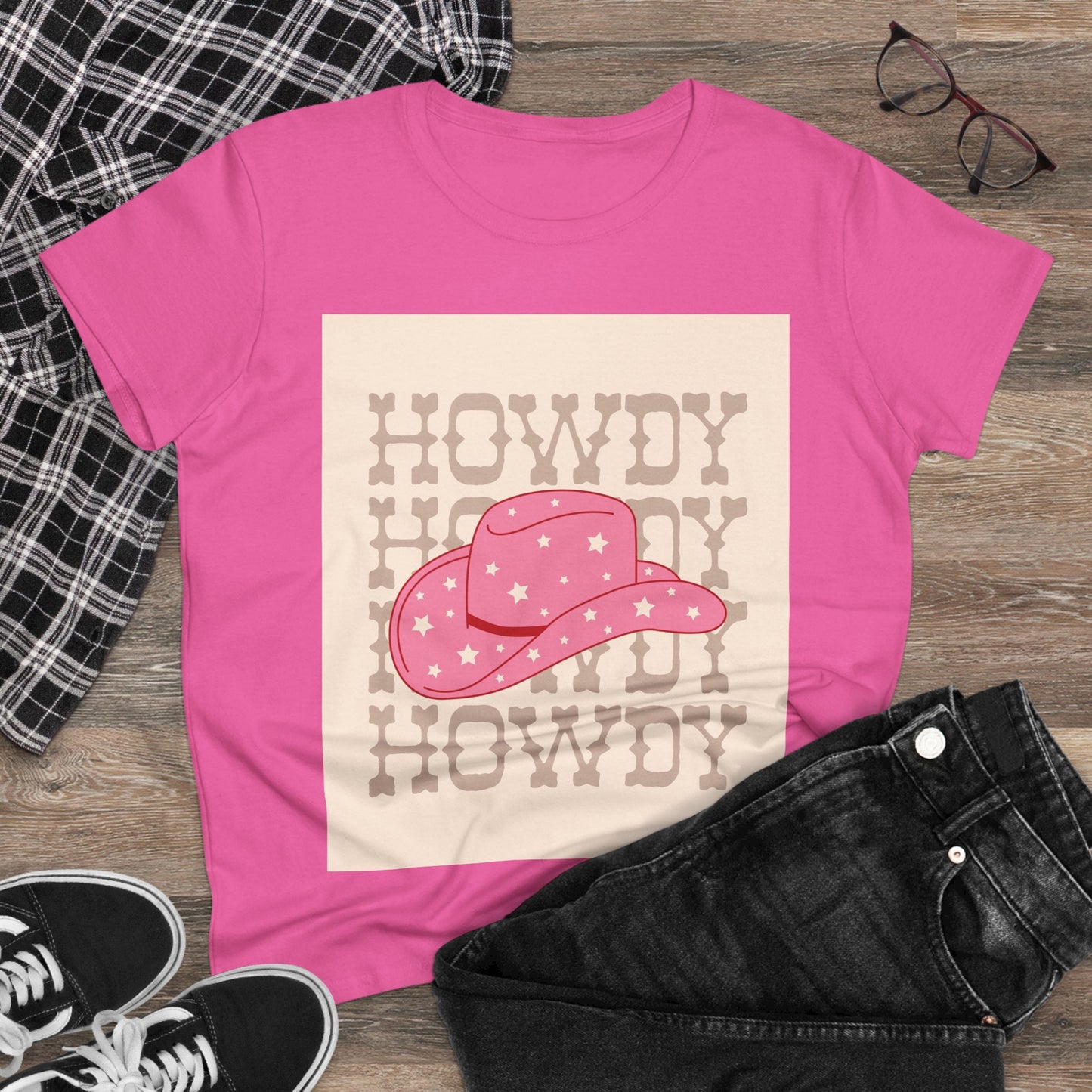 Howdy Pink Cowgirl Tee - Cute Vintage Graphic T-Shirt for Women, Casual Wear, Summer, Country Concerts, Birthday Gifts, Cute Outfits