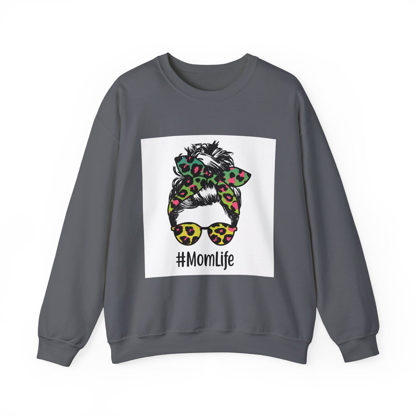 #MomLife Unisex Heavy Blend™ Crewneck Sweatshirt - Stylish Comfort for Moms